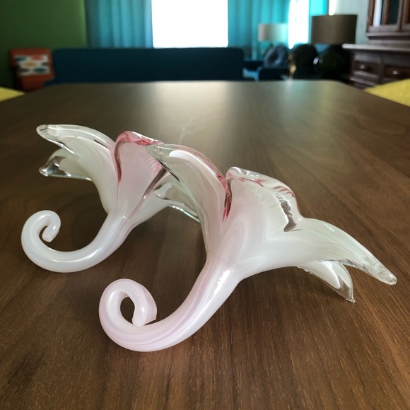 2 Decorative  Flowers - Picture 8 of 9